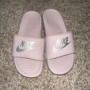 Pink Nike slides 6.5